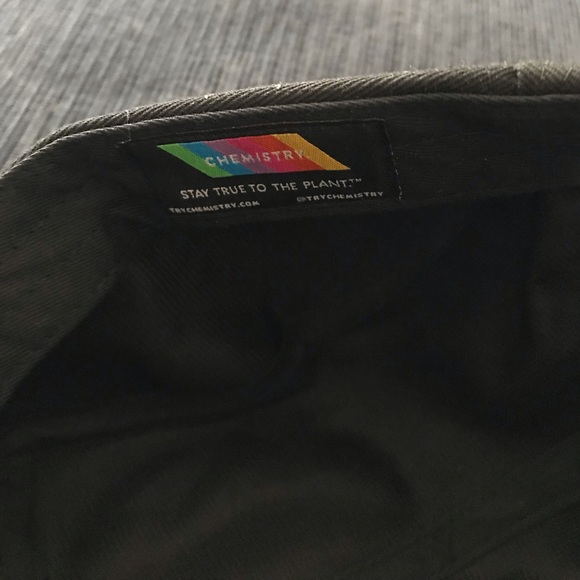 Black adjustable panel baseball cap by Chemistry - Picture 3 of 4